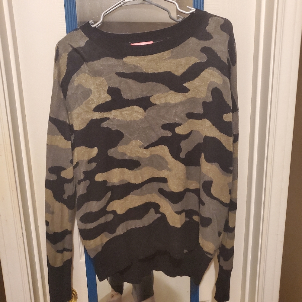 Isaac Mizrahi Sweater